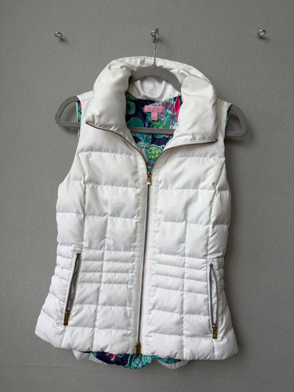 Lilly Pulitzer Floral-Lined down/feather filled White Quilted Vest